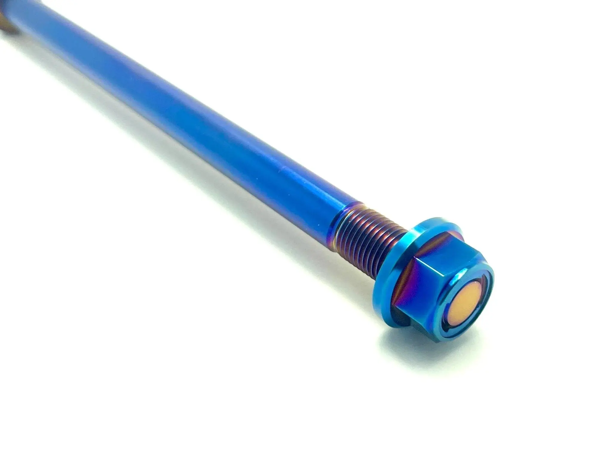SurRonshop Titanium Rear Axle & Nut - Image 10