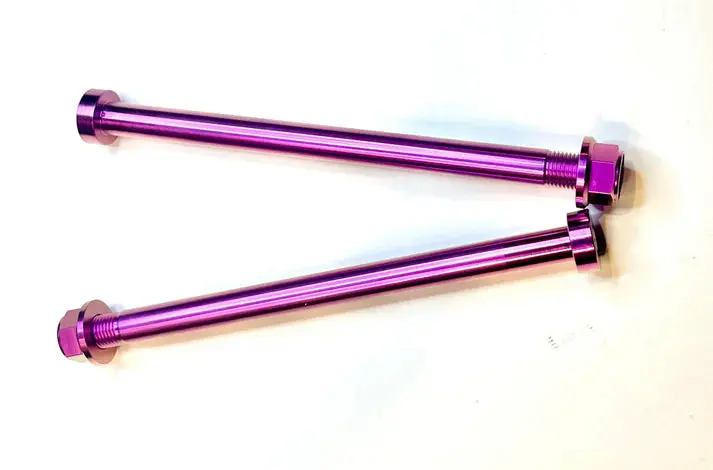 SurRonshop Titanium Rear Axle & Nut - Image 5