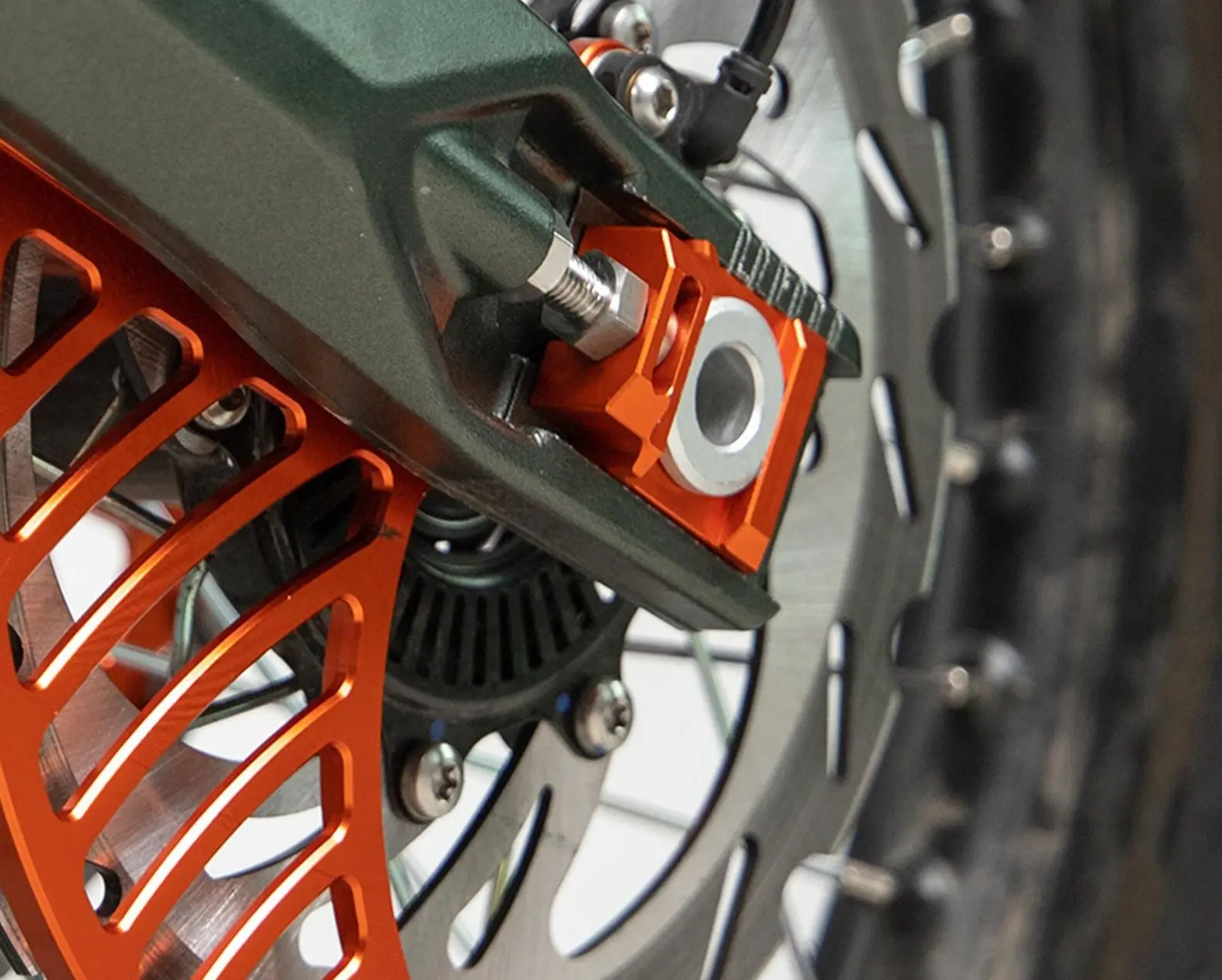 SurRonshop Axle Blocks - Image 8