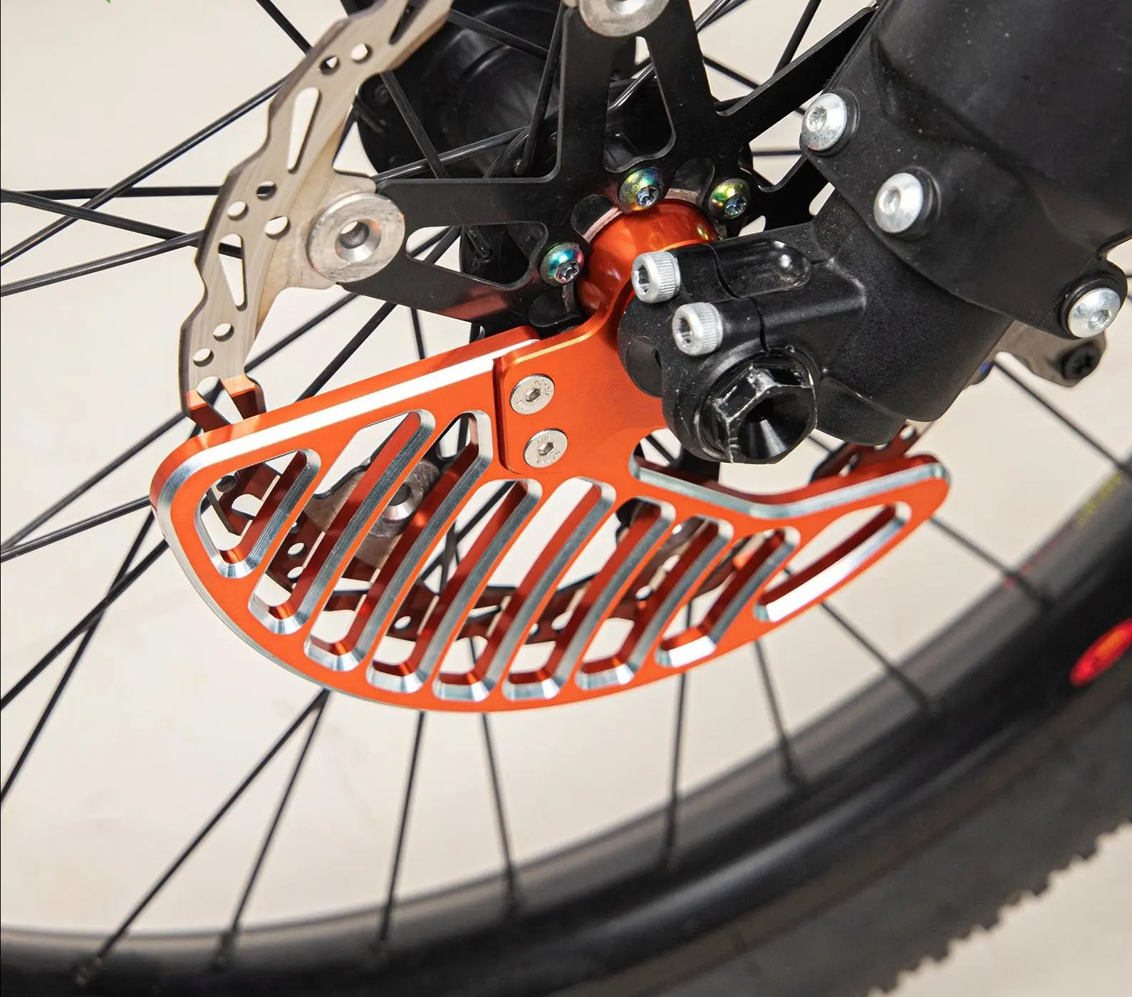 SurRonshop Front Brake Disc Guard - Image 9