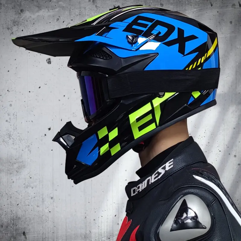 SurRonshop Motocross Helmet - Image 12