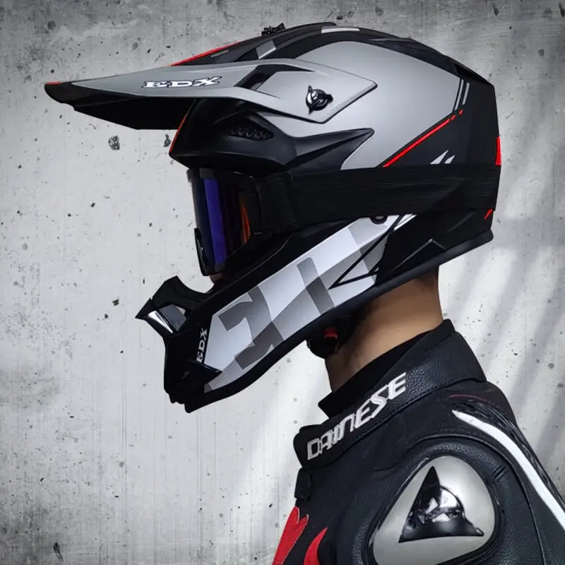 SurRonshop Motocross Helmet - Image 26