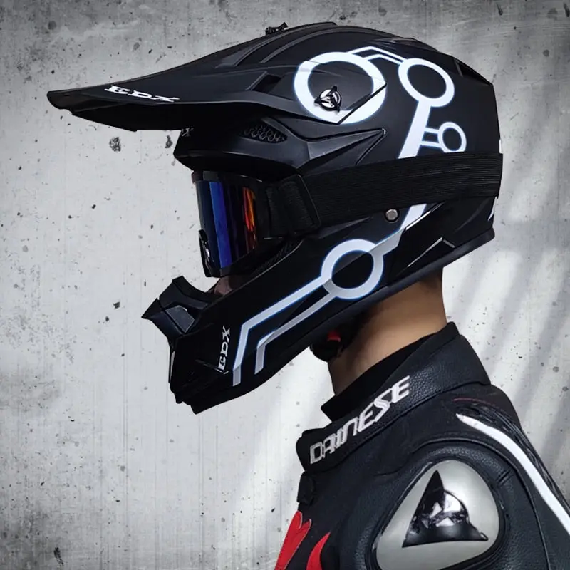 SurRonshop Motocross Helmet - Image 4