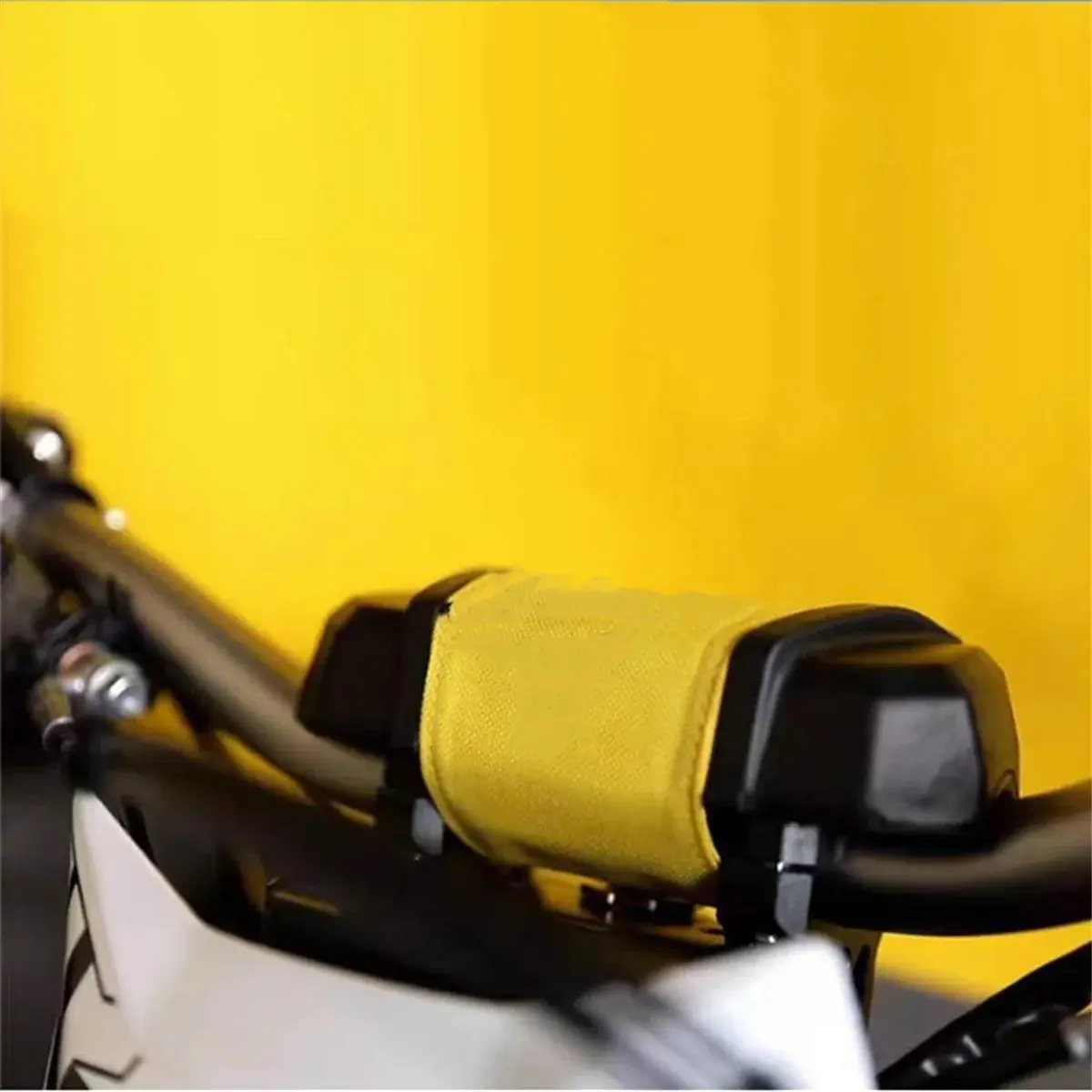 Ultra Bee Handlebar Pad - Image 3