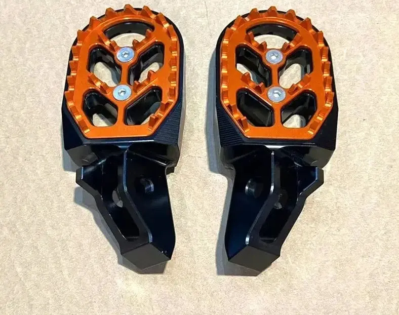 Ultra Bee Reinforced Foot Pegs - Image 11
