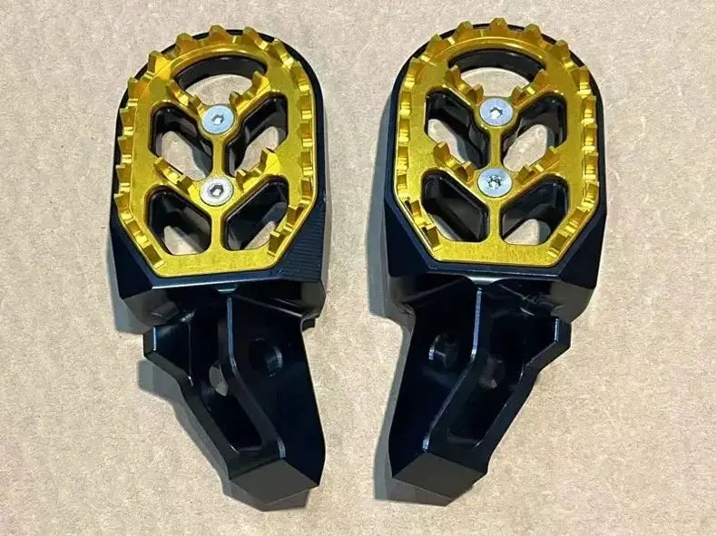 Ultra Bee Reinforced Foot Pegs - Image 12