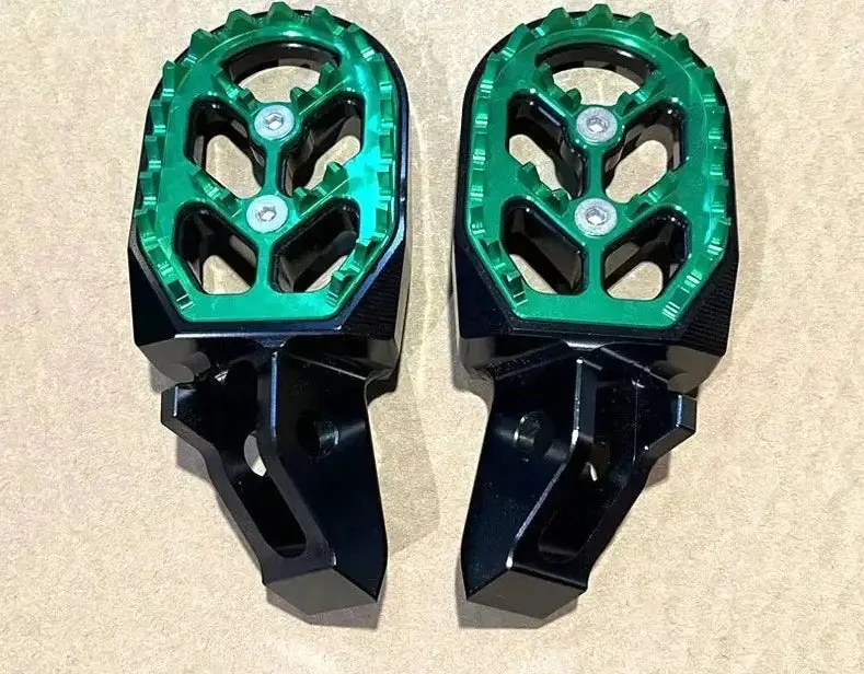 Ultra Bee Reinforced Foot Pegs - Image 8